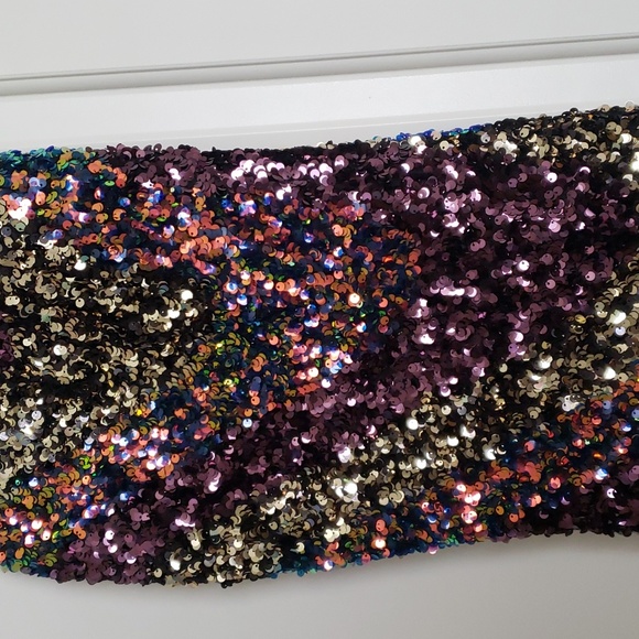 Betsy & Adam sequin gown, Size 6. Worn once - Picture 5 of 12